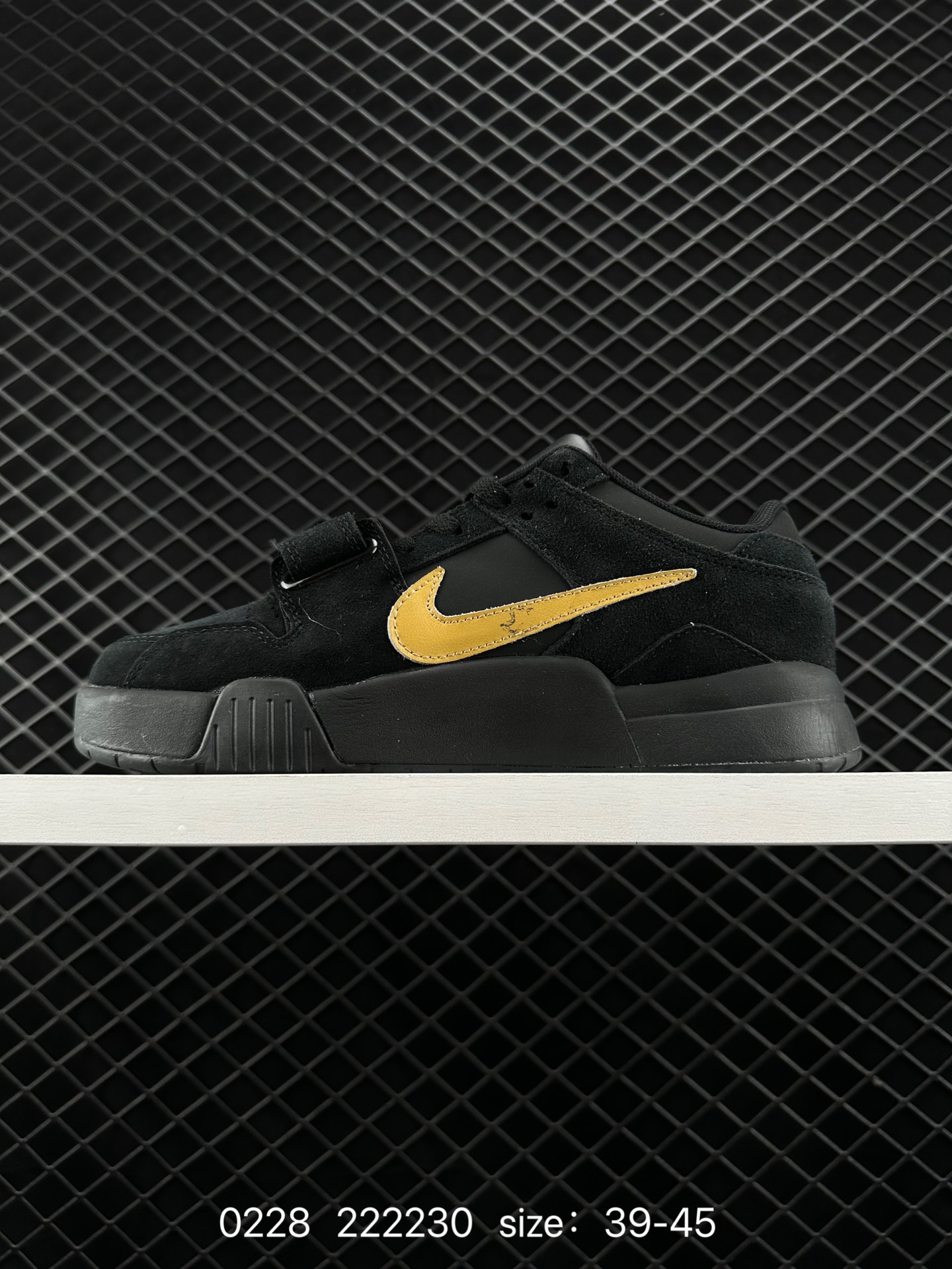 Travis Scott x Jordan Cut The Check AJ1